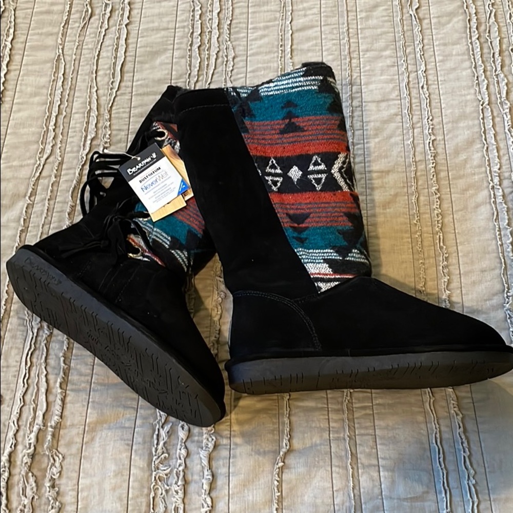 Bearpaw Size 8 NWT